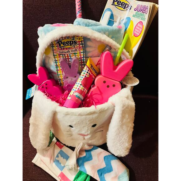 Peeps adorable Easter bundle 50 x 70 soft throw, book, chalk, bubbles, basket - Picture 4 of 8